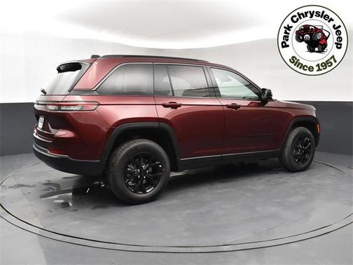 2026 Jeep Grand Cherokee Altitude