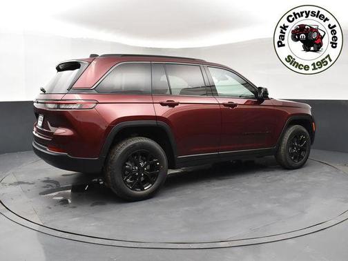 2026 Jeep Grand Cherokee Altitude