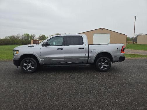 Billet Silver Metallic Clearcoat 2024 RAM 1500 Big Horn/Lone Star
