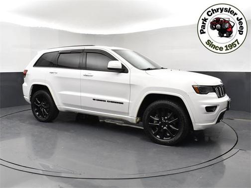 2022 Jeep Grand Cherokee Laredo