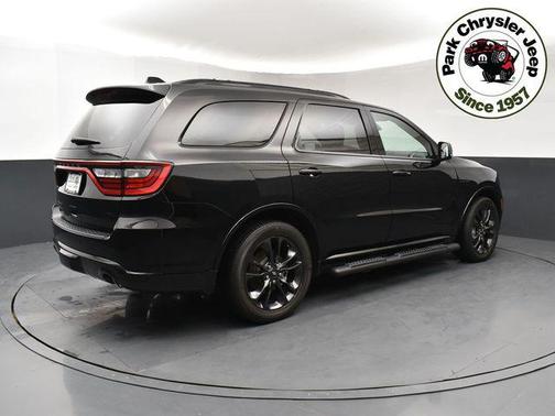 DB Black Crystal Clearcoat 2024 Dodge Durango R/T Premium AWD