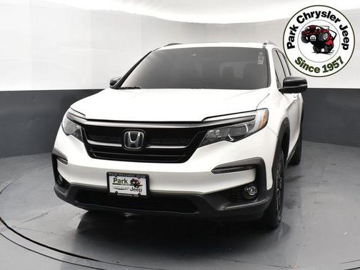 Platinum White Pearl 2022 Honda Pilot AWD TrailSport