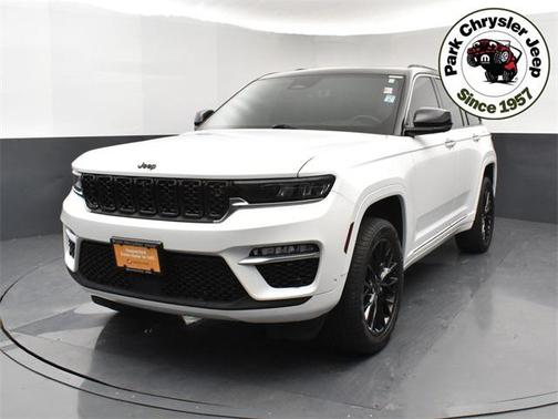 2022 Jeep Grand Cherokee Summit