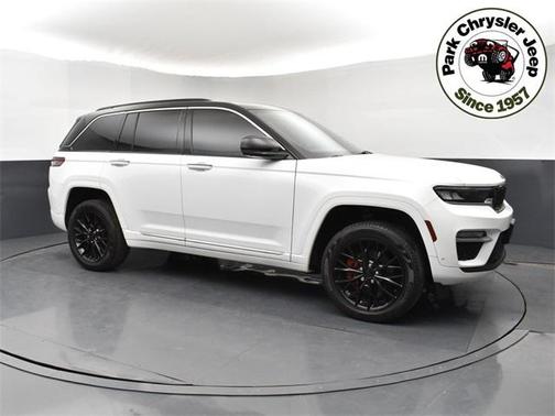 2022 Jeep Grand Cherokee Summit