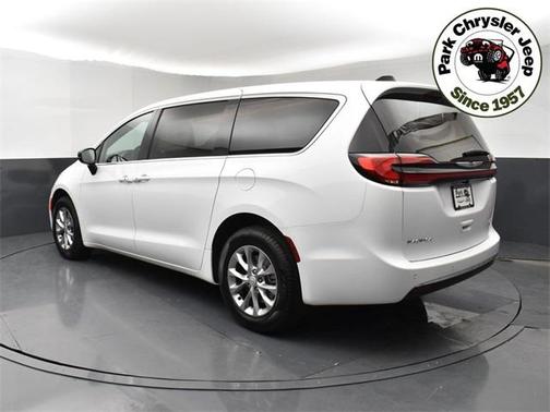 2026 Chrysler Pacifica L