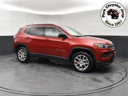 2024 Jeep Compass Latitude Lux