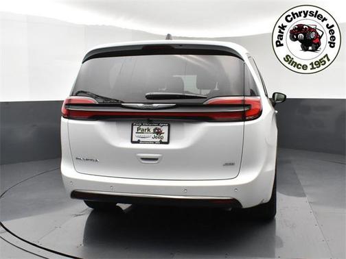 2026 Chrysler Pacifica L