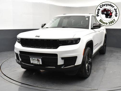 Bright White Clearcoat 2023 Jeep Grand Cherokee L Altitude