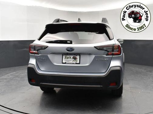 Ice Silver Metallic 2023 Subaru Outback Premium