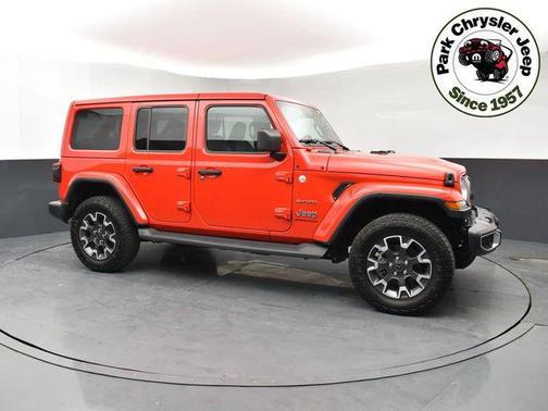 Firecracker Red Clearcoat 2024 Jeep Wrangler 4-Door Sahara 4x4