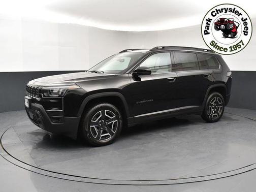 Diamond Black Crystal Pearlcoat 2026 Jeep Cherokee Limited