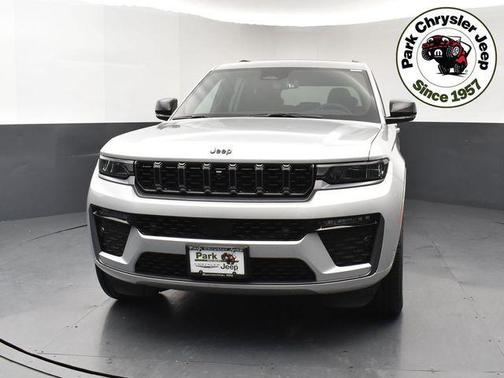 Silver Zynith 2026 Jeep Grand Cherokee Limited