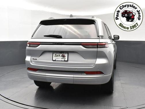 Silver Zynith 2026 Jeep Grand Cherokee Limited