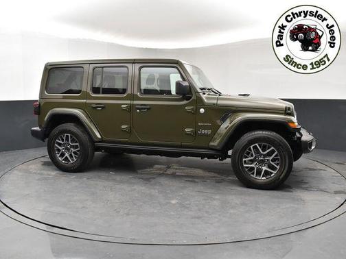 2024 Jeep Wrangler 4-Door Sahara 4x4