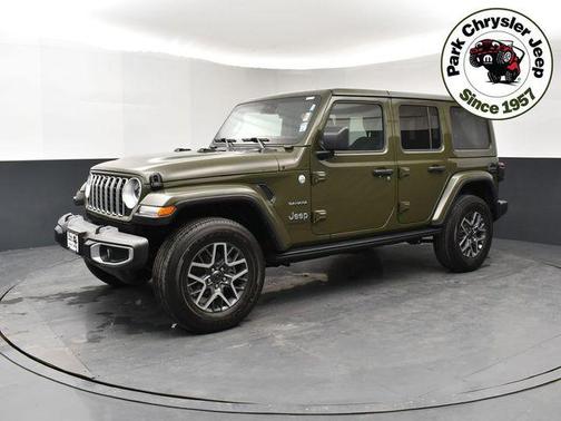 2024 Jeep Wrangler 4-Door Sahara 4x4