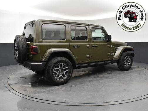 2024 Jeep Wrangler 4-Door Sahara 4x4