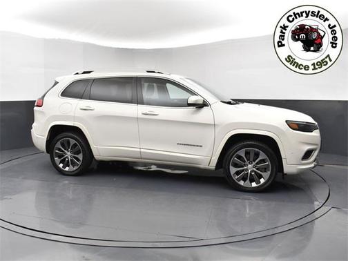 2019 Jeep Cherokee Overland
