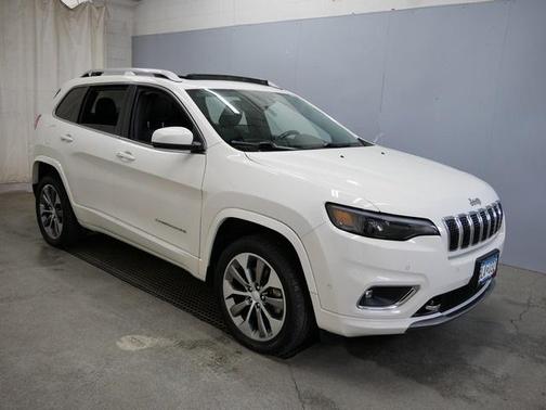 2019 Jeep Cherokee Overland
