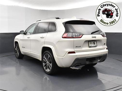 2019 Jeep Cherokee Overland