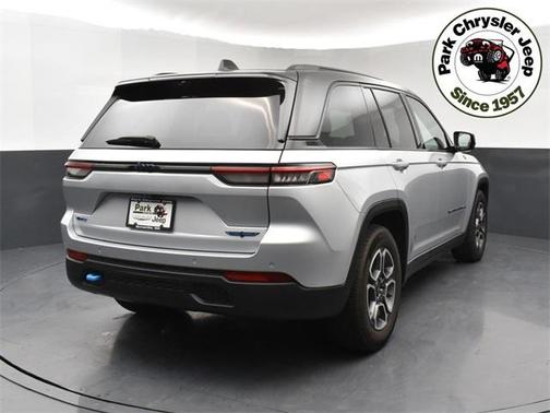 2024 Jeep Grand Cherokee 4xe Trailhawk