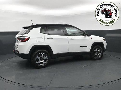 Bright White Clearcoat 2022 Jeep Compass Trailhawk