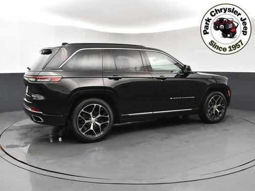 2024 Jeep Grand Cherokee Summit