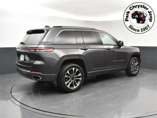 2022 Jeep Grand Cherokee Overland