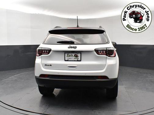 Bright White Clearcoat 2026 Jeep Compass Limited