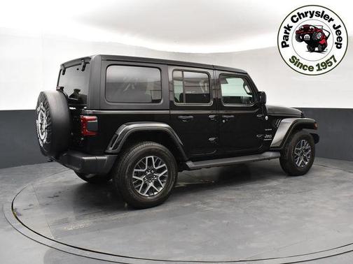 2024 Jeep Wrangler 4-Door Sahara 4x4