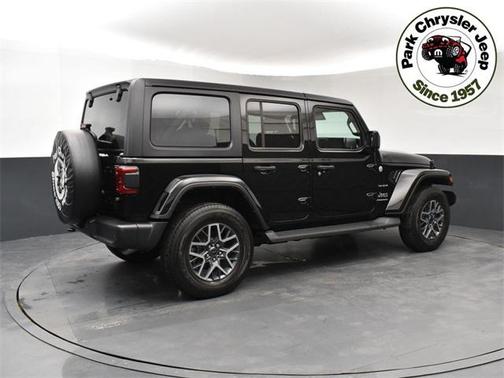 2024 Jeep Wrangler 4-Door Sahara 4x4