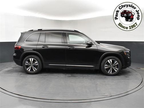 2025 Mercedes-Benz GLB 250 4MATIC