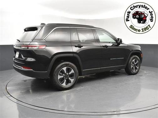 2025 Jeep Grand Cherokee 4xe Base