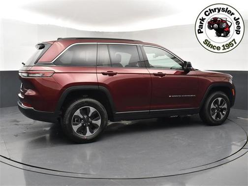 2025 Jeep Grand Cherokee 4xe Base