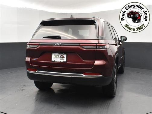 2025 Jeep Grand Cherokee 4xe Base