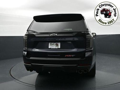 Dark Ash Metallic 2026 Chevrolet Suburban RST