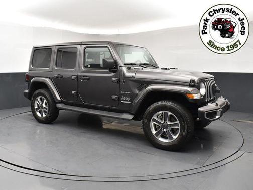 Granite Crystal Metallic Clearcoat 2021 Jeep Wrangler Unlimited Sahara