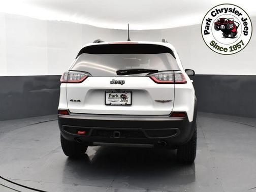 Bright White Clearcoat 2022 Jeep Cherokee Trailhawk