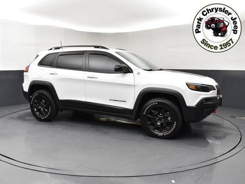 Bright White Clearcoat 2022 Jeep Cherokee Trailhawk