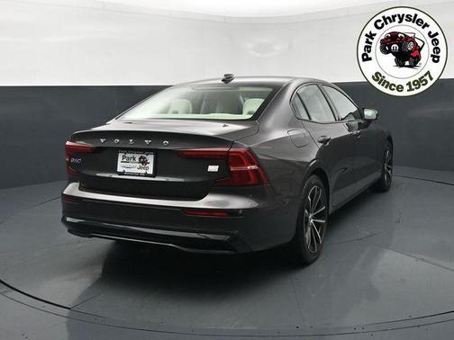 Gray 2024 Volvo S60 Recharge Plug-In Hybrid T8 Plus Dark Theme