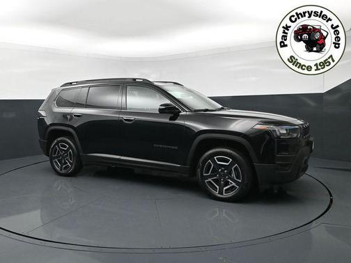 Diamond Black Crystal Pearlcoat 2026 Jeep Cherokee Limited