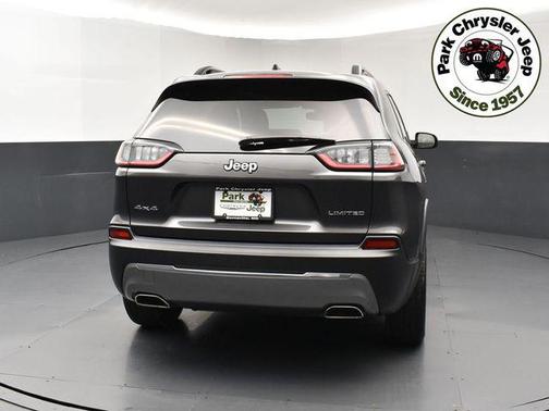 Granite Crystal Metallic Clearcoat 2022 Jeep Cherokee Limited