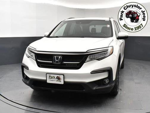 Platinum White Pearl 2021 Honda Pilot AWD Black Edition