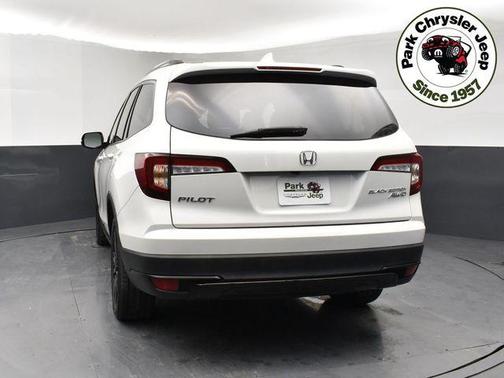 Platinum White Pearl 2021 Honda Pilot AWD Black Edition