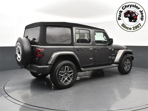 2024 Jeep Wrangler 4-Door Sahara 4x4