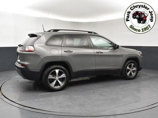 Sting-Gray Clearcoat 2022 Jeep Cherokee Limited