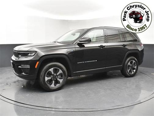 2025 Jeep Grand Cherokee 4xe Base