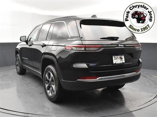 2025 Jeep Grand Cherokee 4xe Base