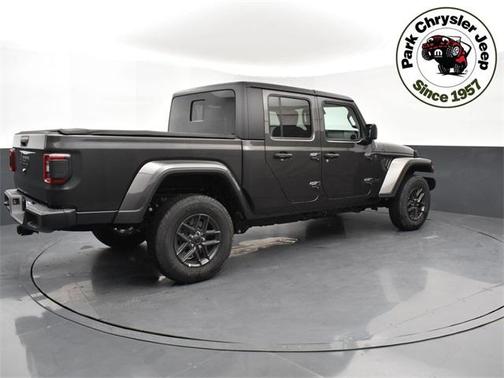 2024 Jeep Gladiator Sport S
