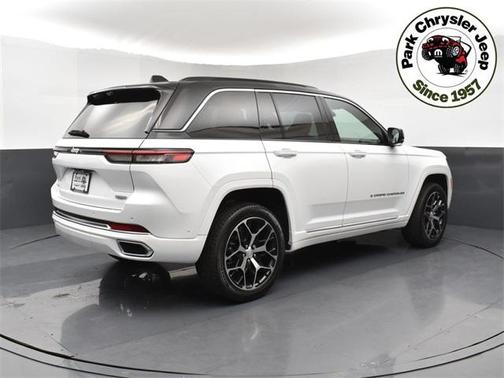 2025 Jeep Grand Cherokee Summit