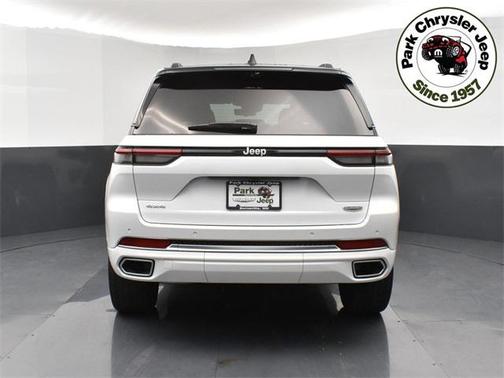 2025 Jeep Grand Cherokee Summit